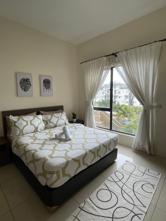 Sg Resort Residence - Beach & Waterpark Куантан Екстериор снимка