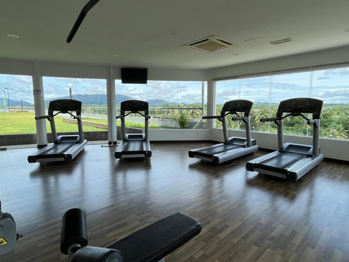 Sg Resort Residence - Beach & Waterpark Куантан Екстериор снимка